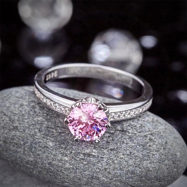 6 Claw 1.25 Ct Pink Created Diamond Ring