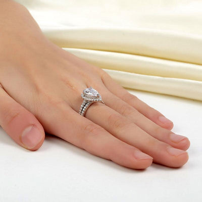 Bridal Ring Set 2 Ct Pear Cut